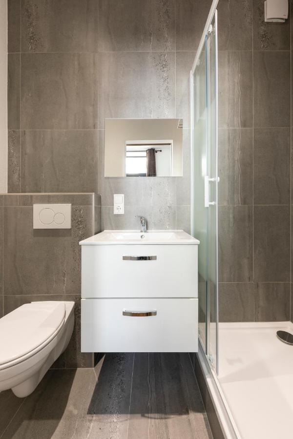Iqs Rooms - Chambre Double Avec Salle De Bain Luxemburgo Exterior foto